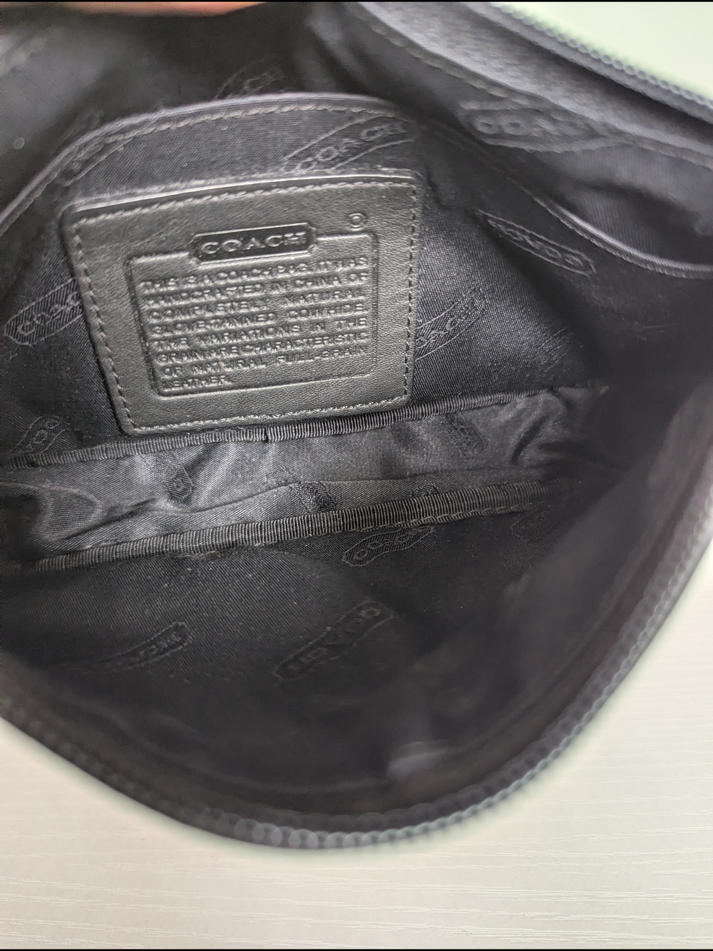 Vintage Coach LeatherChunky Case, also referred to as a cosmetic or makeup - Picture 9 of 11